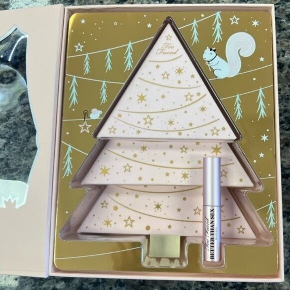RARE NIB TOO FACED LIMITED EDITION "UNDER THE CHRISTMAS TREE" COLLECTORS BOX SET - Picture 10 of 14